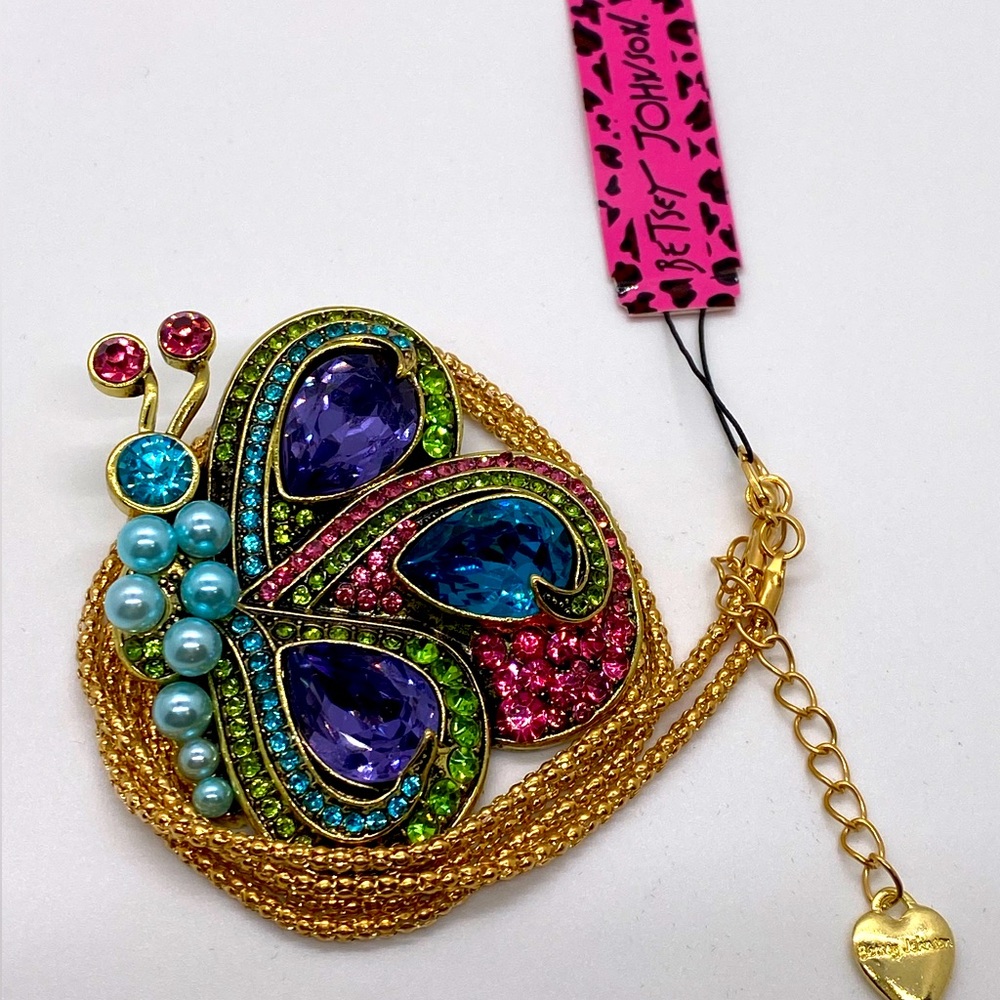 NWT ✨🦋Betsey Johnson Necklace and Pendant/Brooch🦋✨